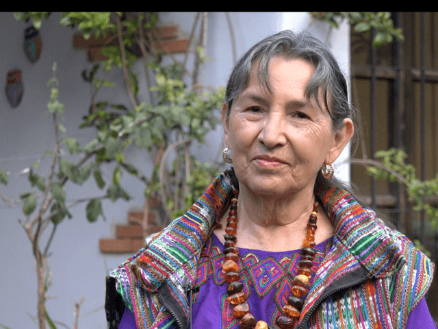 Elisabeth Araujo, El Salvador