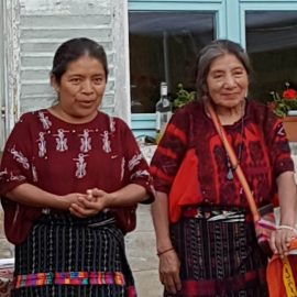 Maya Grootmoeders Tomasa en Poxita